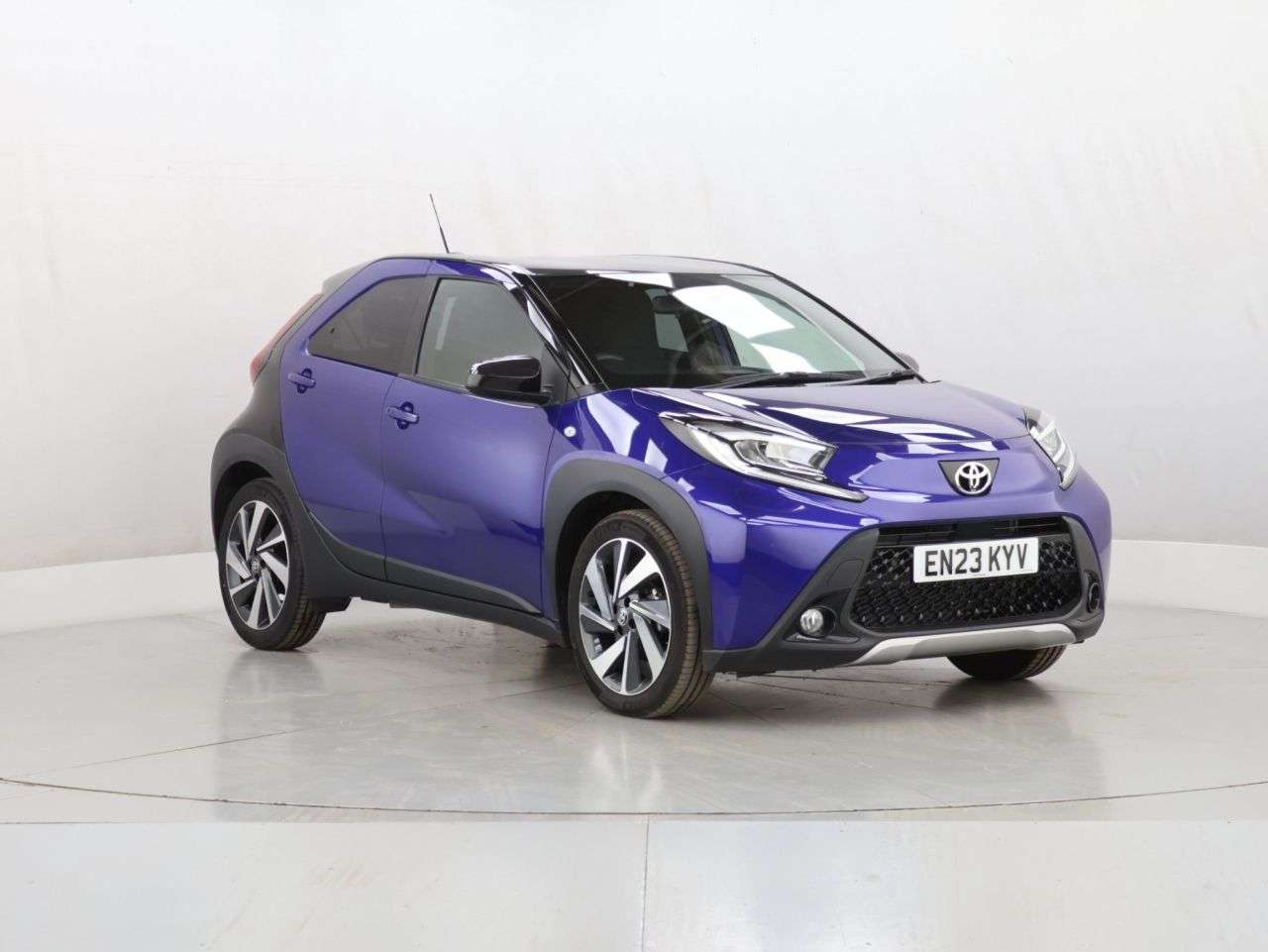 A 2023 TOYOTA AYGO X 1.0 VVT-i Exclusive Hatchback 5dr Petrol Manual Euro 6 (s/s) (72 ps) A 2023 TOYOTA AYGO X 1.0 VVT-i Exclusive Hatchback 5dr Petrol Manual Euro 6 (s/s) (72 ps)