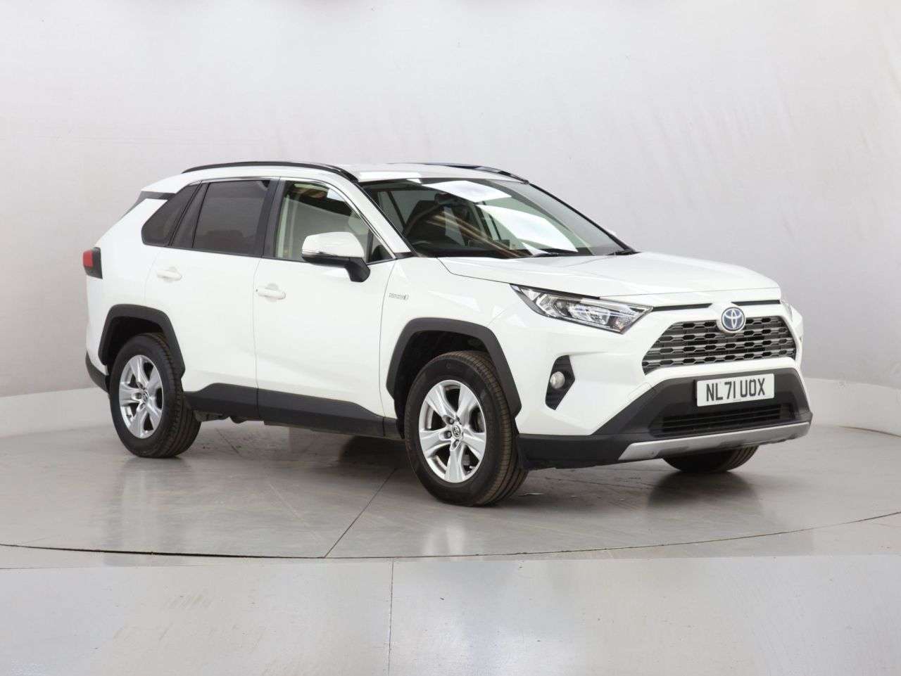 A 2022 TOYOTA RAV4 2.5 VVT-h GPF Icon SUV 5dr Petrol Hybrid CVT Euro 6 (s/s) (218 ps) A 2022 TOYOTA RAV4 2.5 VVT-h GPF Icon SUV 5dr Petrol Hybrid CVT Euro 6 (s/s) (218 ps)