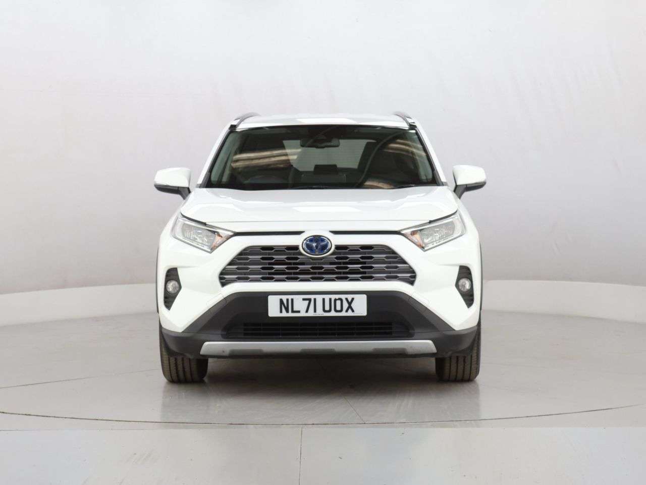 A 2022 TOYOTA RAV4 2.5 VVT-h GPF Icon SUV 5dr Petrol Hybrid CVT Euro 6 (s/s) (218 ps) A 2022 TOYOTA RAV4 2.5 VVT-h GPF Icon SUV 5dr Petrol Hybrid CVT Euro 6 (s/s) (218 ps)