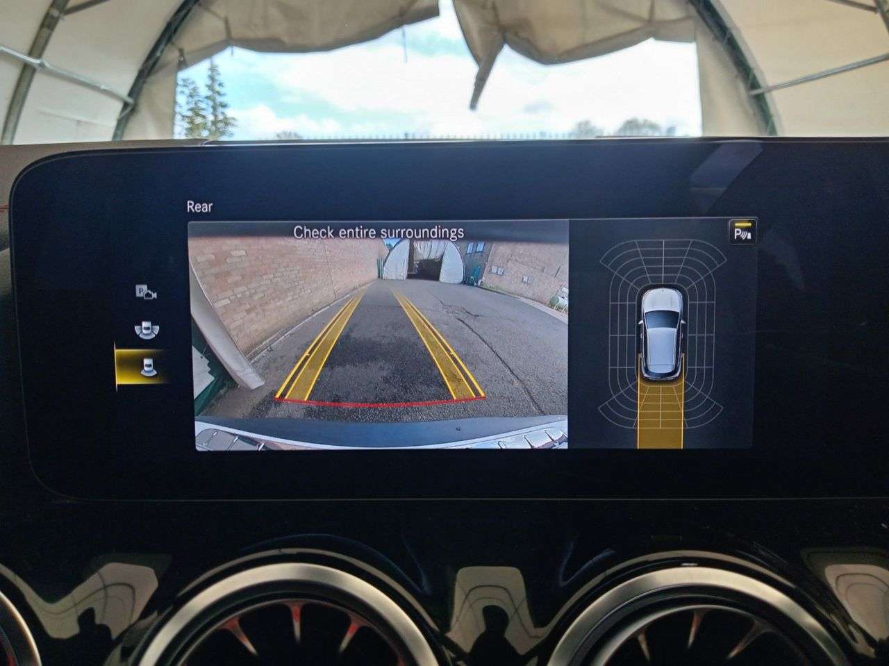 A 2023 MERCEDES-BENZ EQA EQA 350 66.5kWh AMG Line SUV 5dr Electric Auto 4MATIC (292 ps) A 2023 MERCEDES-BENZ EQA EQA 350 66.5kWh AMG Line SUV 5dr Electric Auto 4MATIC (292 ps)