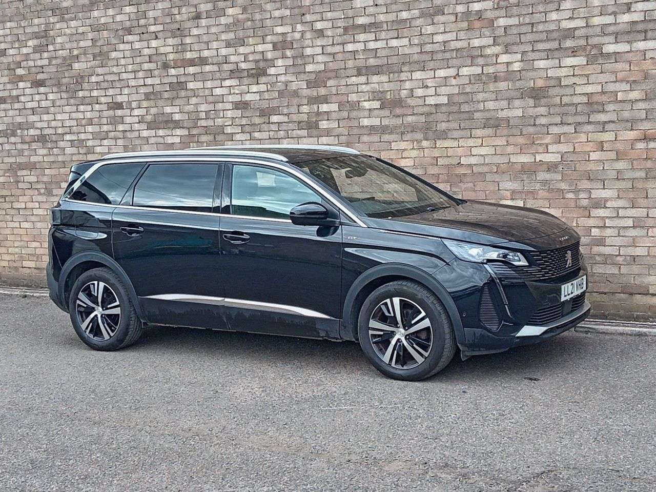 A 2021 PEUGEOT 5008 1.2 PureTech GT SUV 5dr Petrol EAT Euro 6 (s/s) (130 ps) A 2021 PEUGEOT 5008 1.2 PureTech GT SUV 5dr Petrol EAT Euro 6 (s/s) (130 ps)
