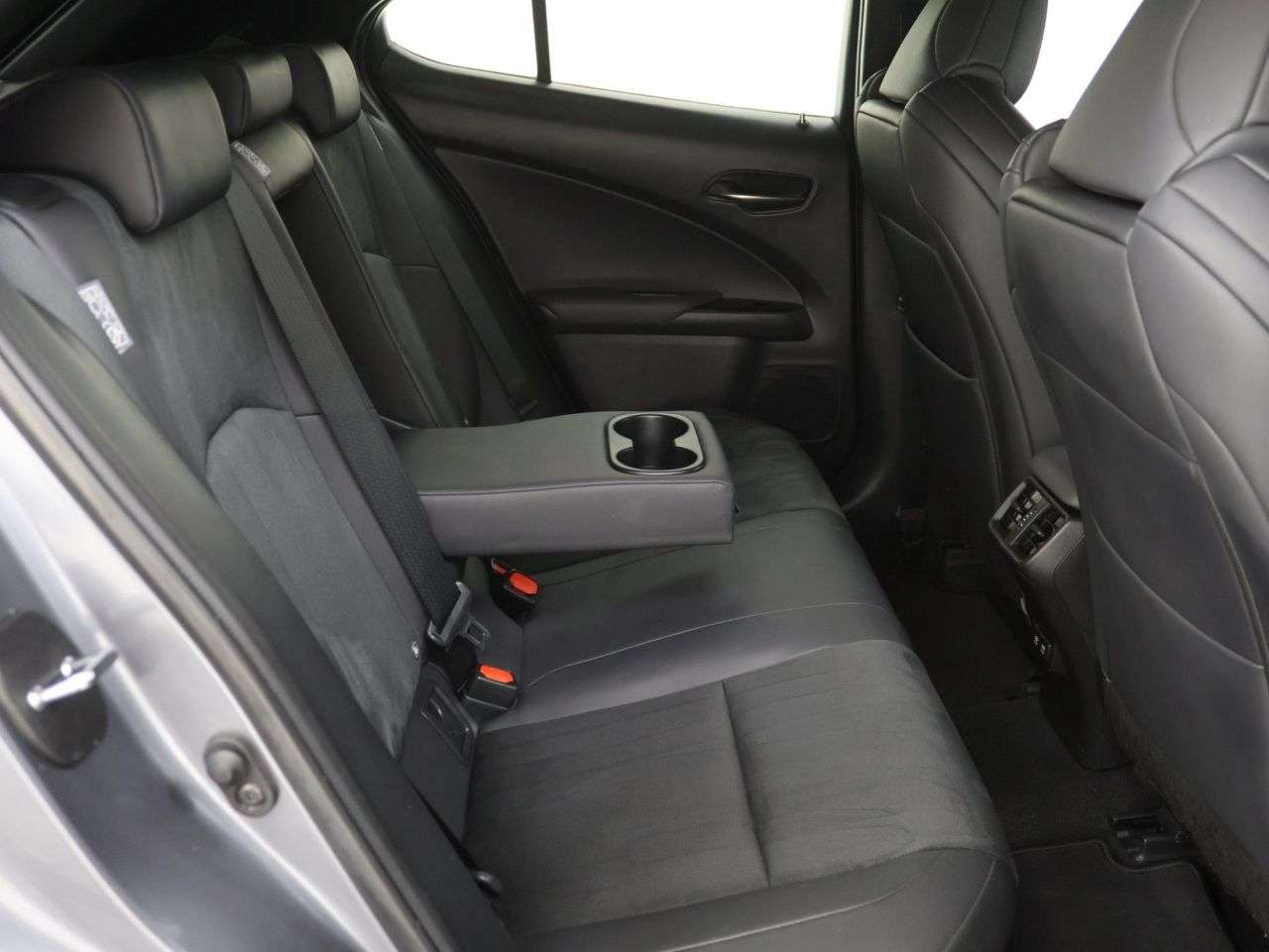 2020 LEXUS UX 2020 LEXUS UX