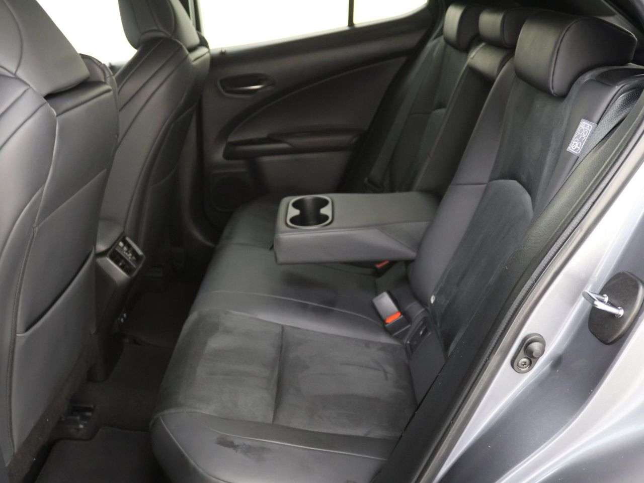 2020 LEXUS UX 2020 LEXUS UX