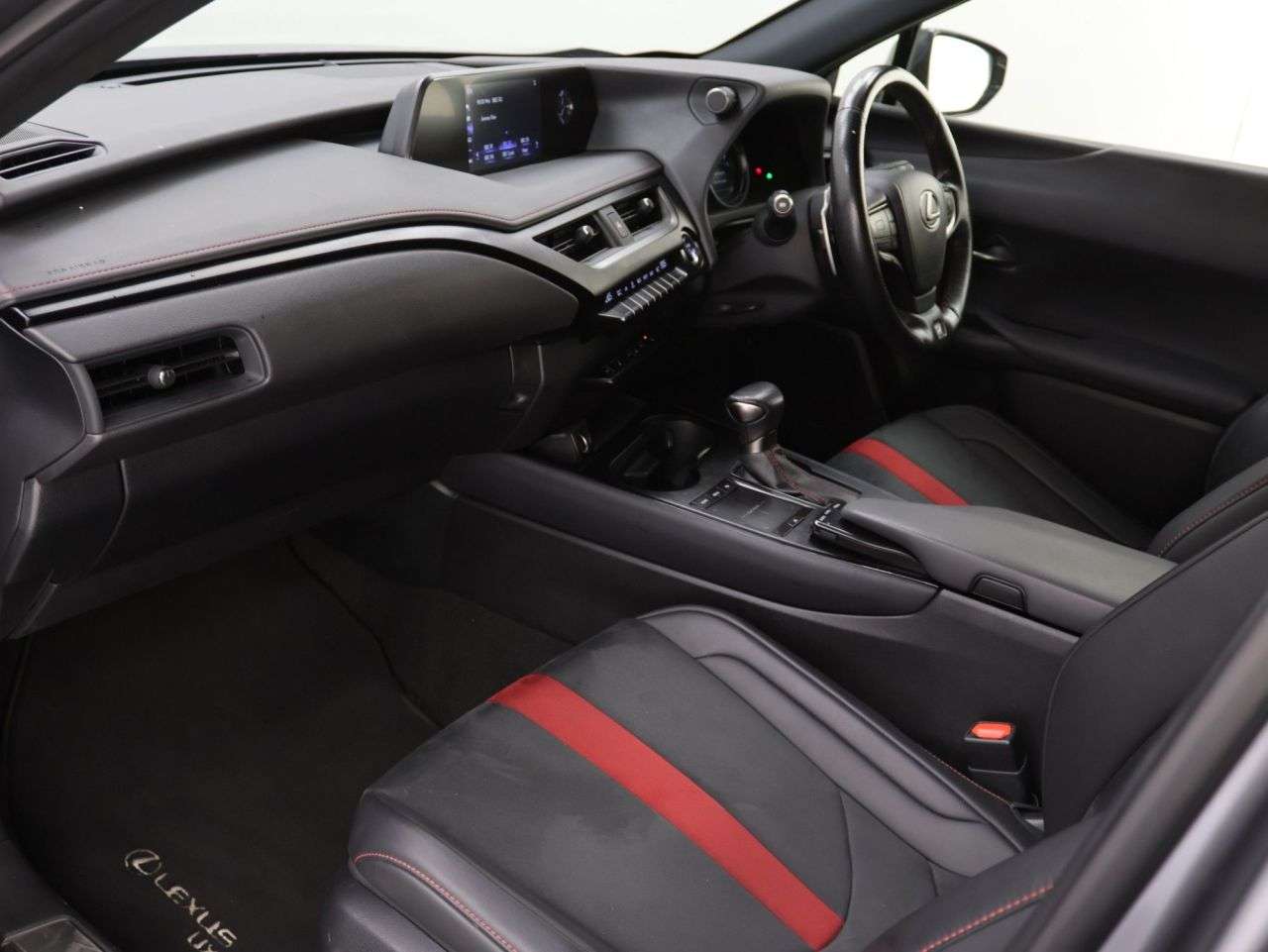2020 LEXUS UX 2020 LEXUS UX