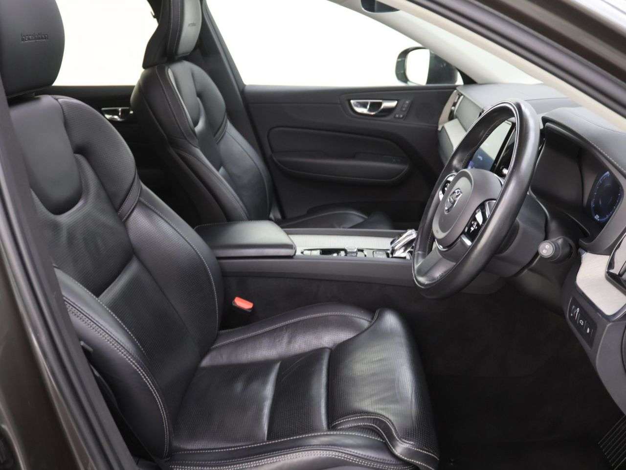 2019 VOLVO XC60 2019 VOLVO XC60