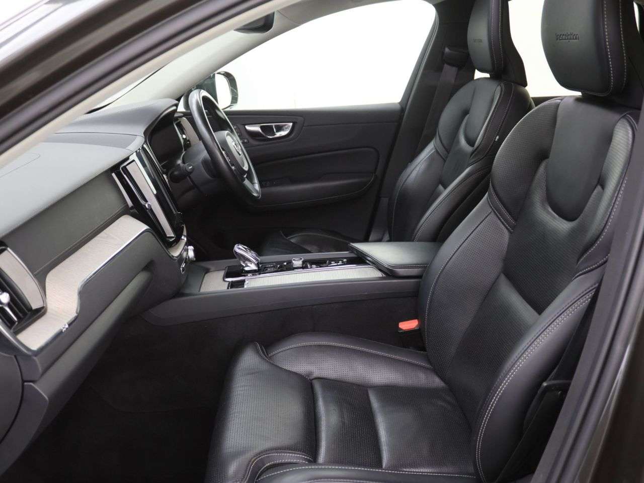 2019 VOLVO XC60 2019 VOLVO XC60