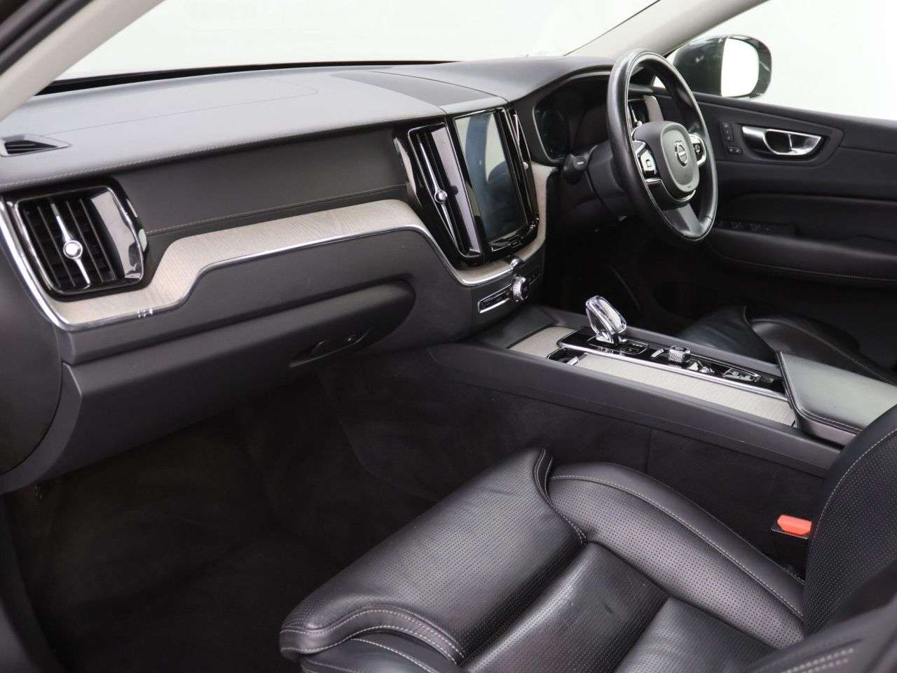 2019 VOLVO XC60 2019 VOLVO XC60