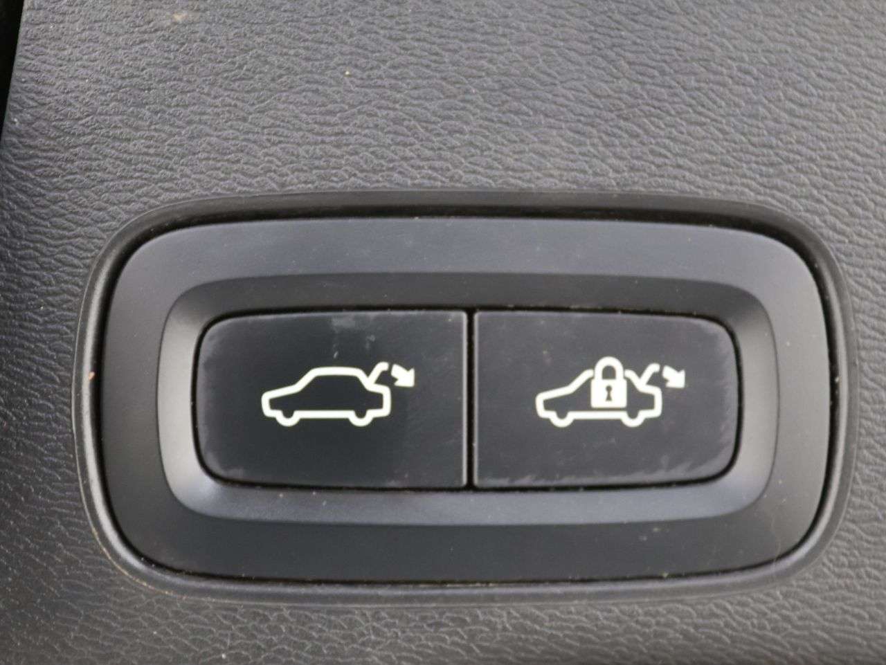 2019 VOLVO XC60 2019 VOLVO XC60