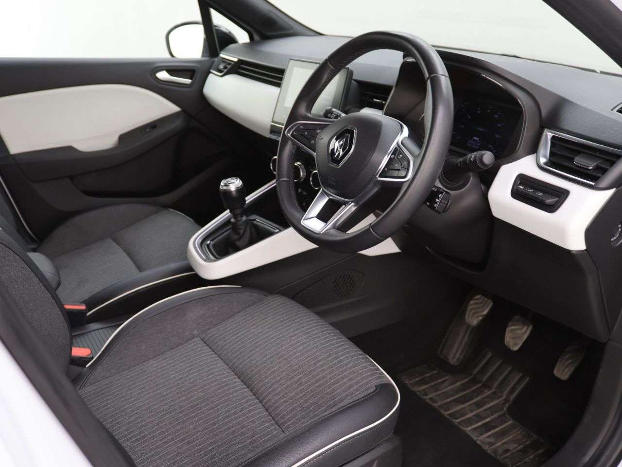 2023 RENAULT CLIO 2023 RENAULT CLIO