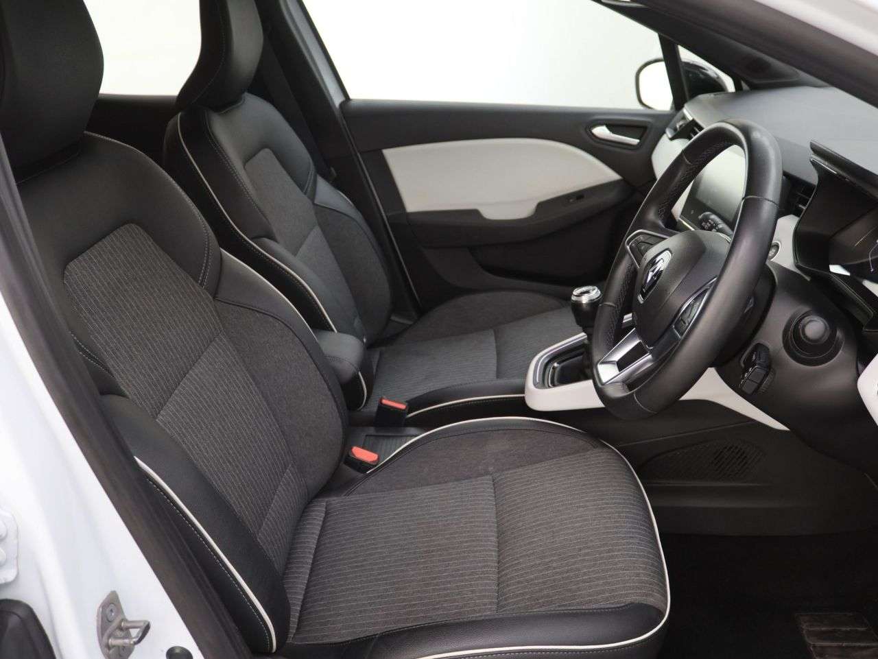 2023 RENAULT CLIO 2023 RENAULT CLIO