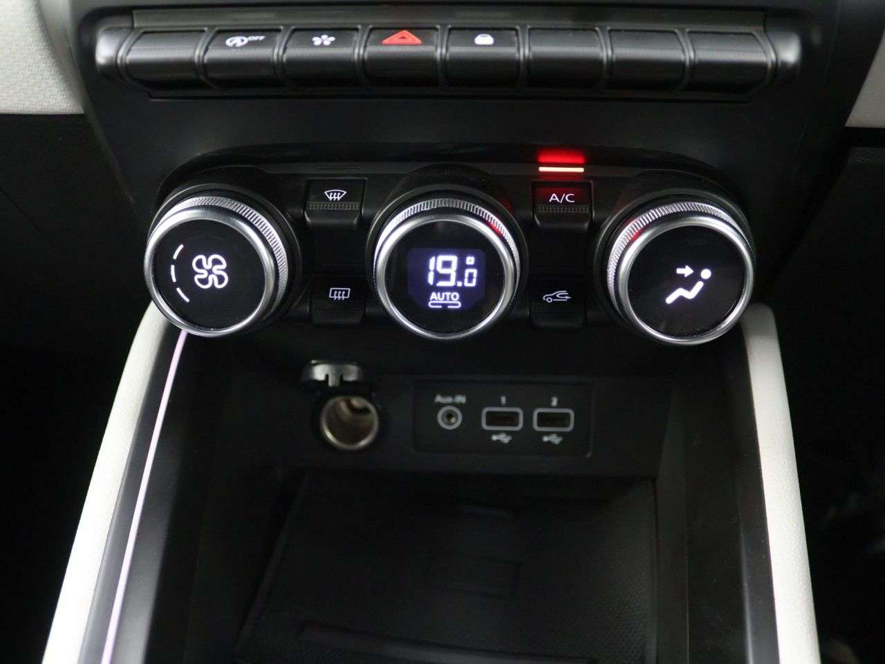 2023 RENAULT CLIO 2023 RENAULT CLIO
