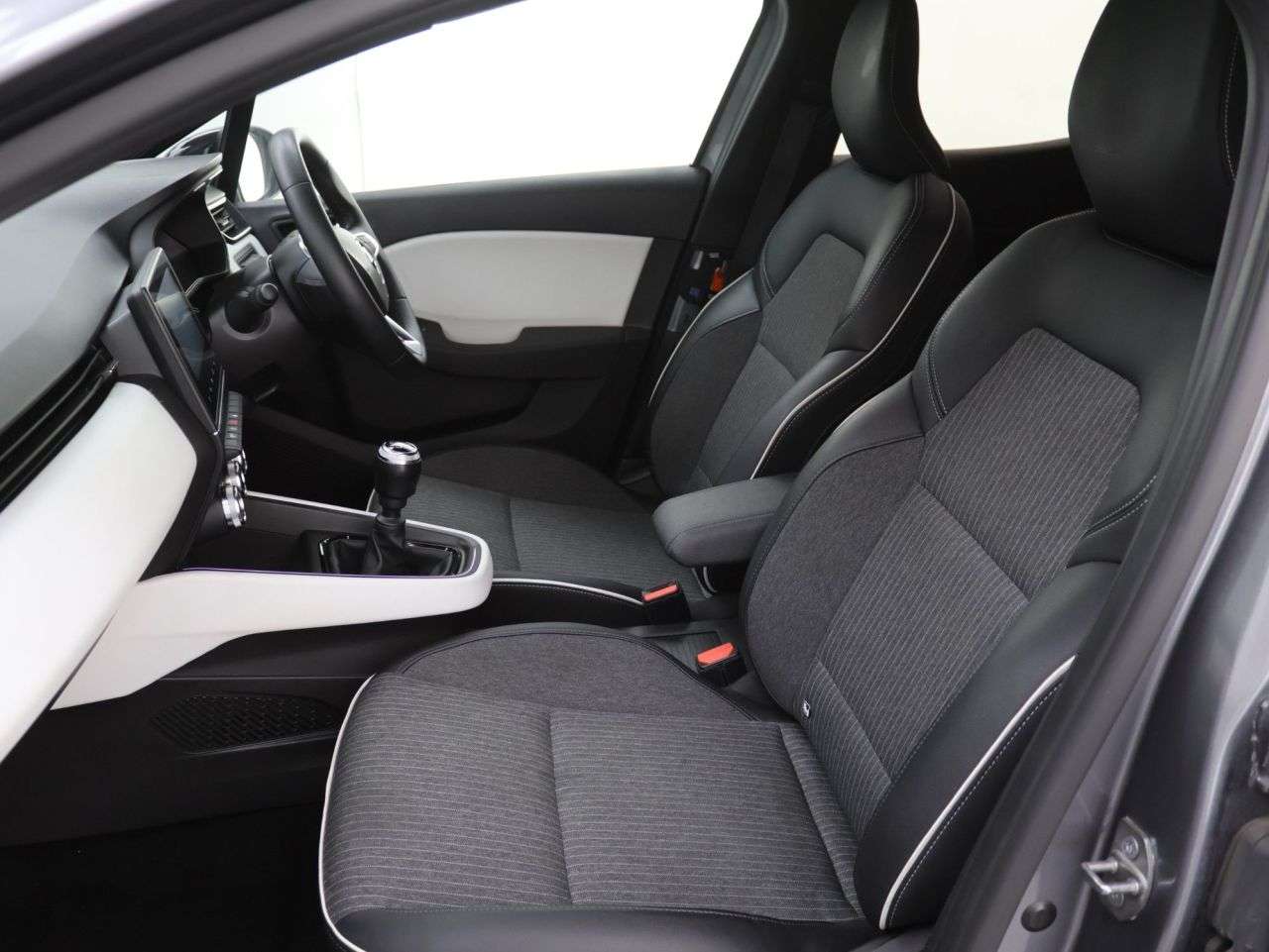 2023 RENAULT CLIO 2023 RENAULT CLIO