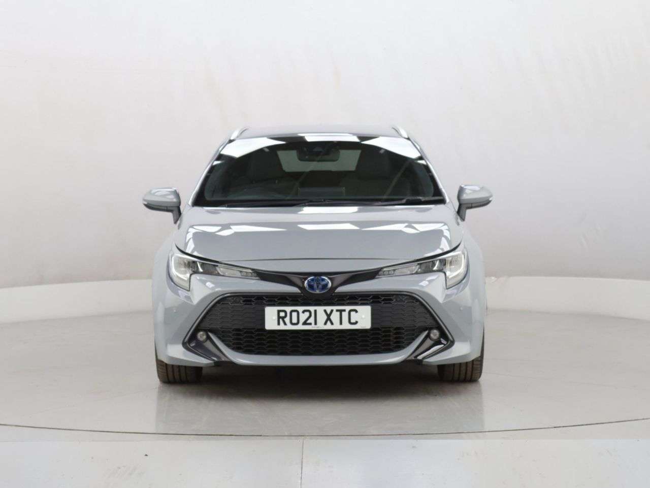 A 2021 TOYOTA COROLLA 2.0 VVT-h GPF Design Touring Sports 5dr Petrol Hybrid CVT Euro 6 (s/s) (184 A 2021 TOYOTA COROLLA 2.0 VVT-h GPF Design Touring Sports 5dr Petrol Hybrid CVT Euro 6 (s/s) (184