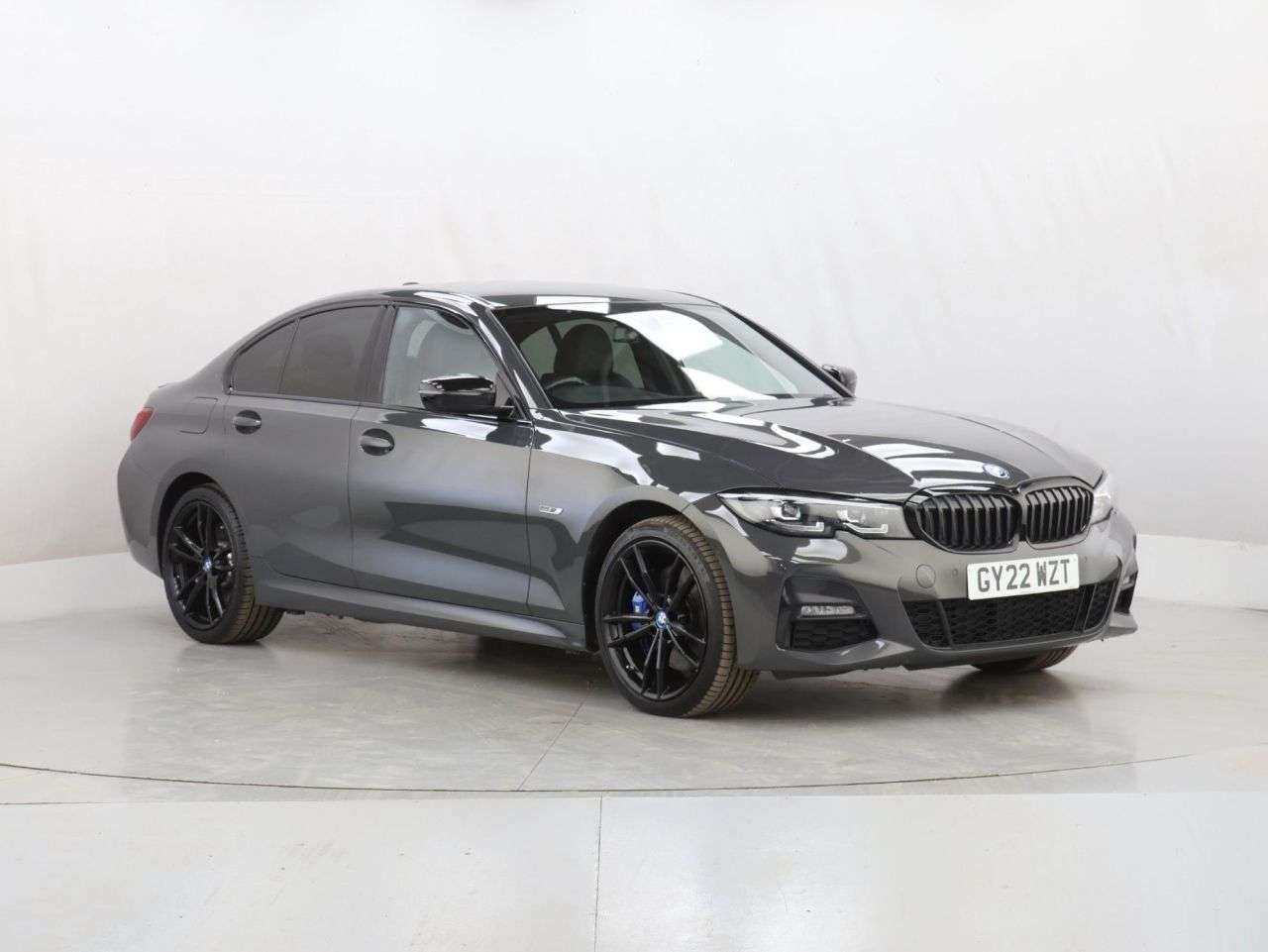A 2022 BMW 3 SERIES 2.0 330e 12kWh M Sport Pro Edition Saloon 4dr Petrol Plug-in Hybrid Auto xD A 2022 BMW 3 SERIES 2.0 330e 12kWh M Sport Pro Edition Saloon 4dr Petrol Plug-in Hybrid Auto xD