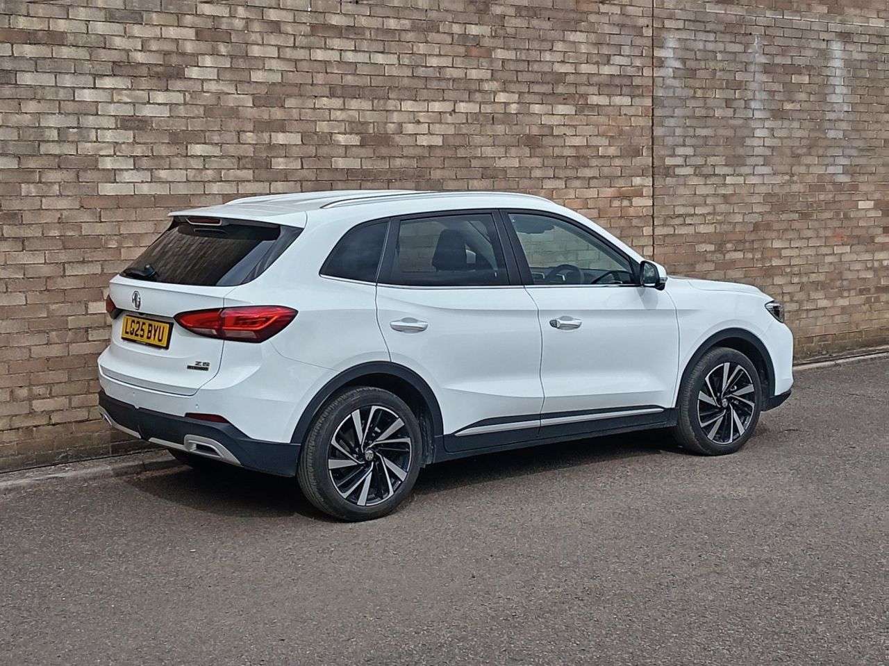 2025 MG MG ZS 2025 MG MG ZS