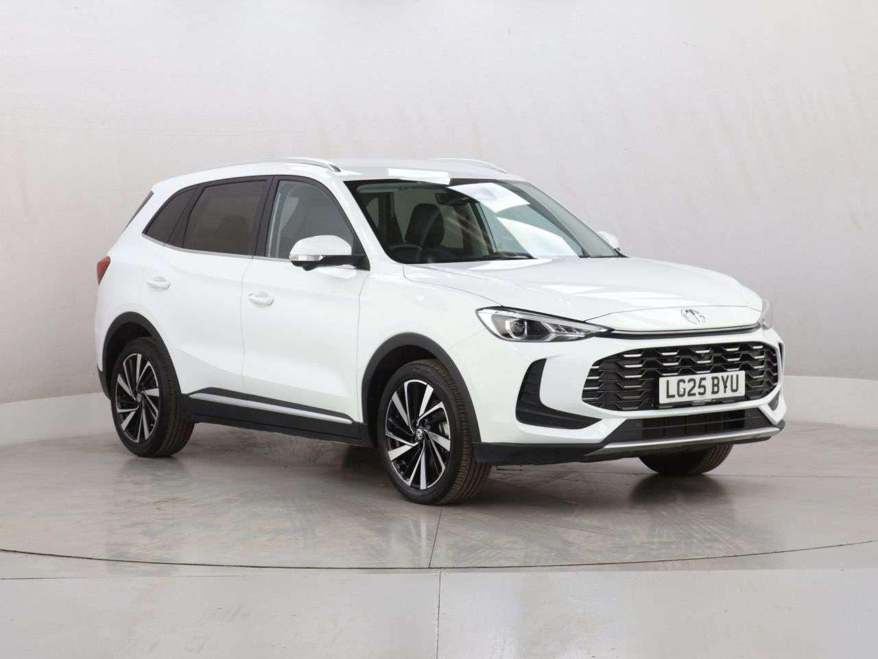 A 2025 MG MG ZS 1.5 Hybrid+ Trophy SUV 5dr Petrol Hybrid Auto Euro 6 (s/s) (196 ps) A 2025 MG MG ZS 1.5 Hybrid+ Trophy SUV 5dr Petrol Hybrid Auto Euro 6 (s/s) (196 ps)
