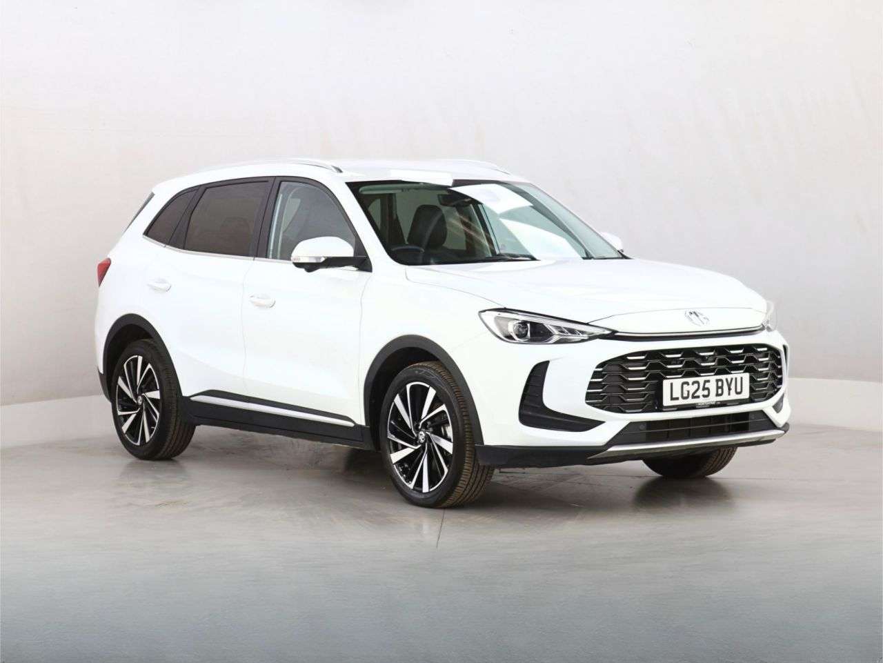 A 2025 MG MG ZS 1.5 Hybrid+ Trophy SUV 5dr Petrol Hybrid Auto Euro 6 (s/s) (196 ps) A 2025 MG MG ZS 1.5 Hybrid+ Trophy SUV 5dr Petrol Hybrid Auto Euro 6 (s/s) (196 ps)