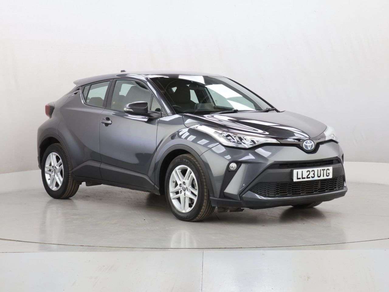 A 2023 TOYOTA C-HR 1.8 VVT-h GPF Icon SUV 5dr Petrol Hybrid CVT Euro 6 (s/s) (122 ps) A 2023 TOYOTA C-HR 1.8 VVT-h GPF Icon SUV 5dr Petrol Hybrid CVT Euro 6 (s/s) (122 ps)