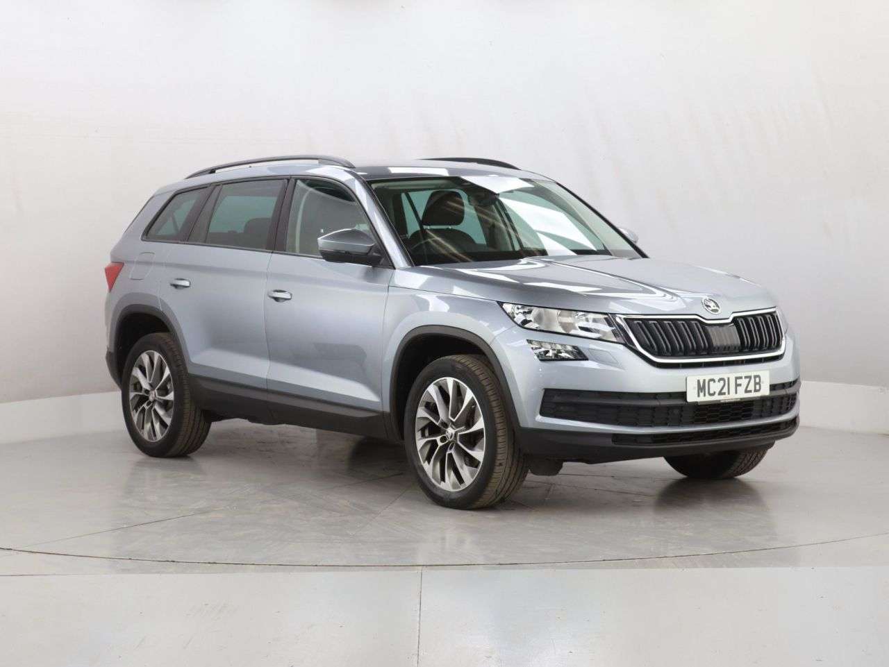 A 2021 SKODA KODIAQ 2.0 TDI SE Drive SUV 5dr Diesel DSG Euro 6 (s/s) (7 Seat) (150 ps) A 2021 SKODA KODIAQ 2.0 TDI SE Drive SUV 5dr Diesel DSG Euro 6 (s/s) (7 Seat) (150 ps)