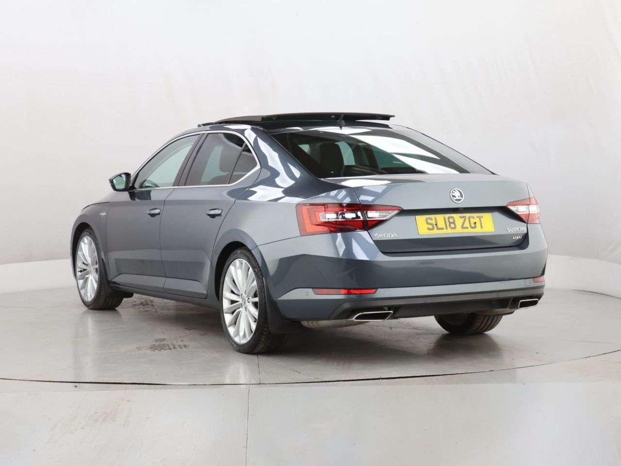 2018 SKODA SUPERB 2018 SKODA SUPERB