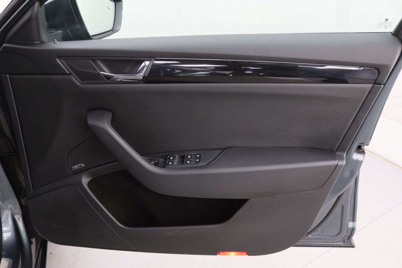 2018 SKODA SUPERB 2018 SKODA SUPERB
