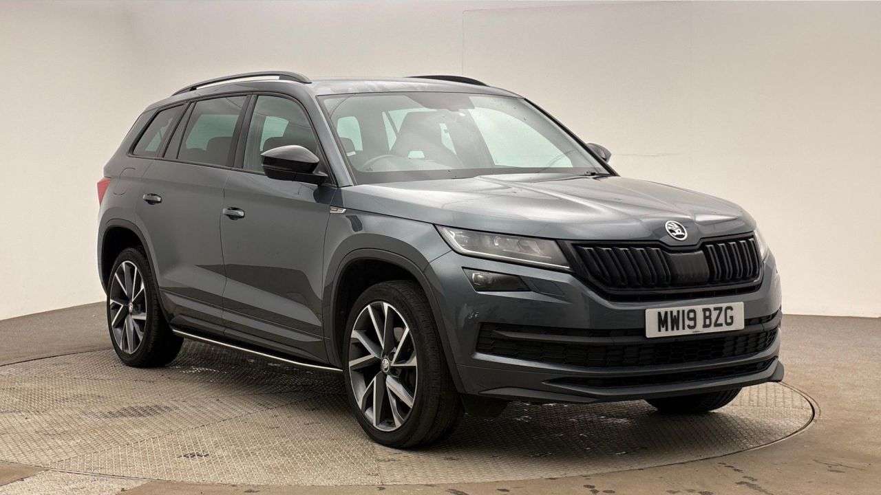 A 2019 SKODA KODIAQ 2.0 TDI SportLine SUV 5dr Diesel DSG 4WD Euro 6 (s/s) (7 Seat) (150 ps) A 2019 SKODA KODIAQ 2.0 TDI SportLine SUV 5dr Diesel DSG 4WD Euro 6 (s/s) (7 Seat) (150 ps)