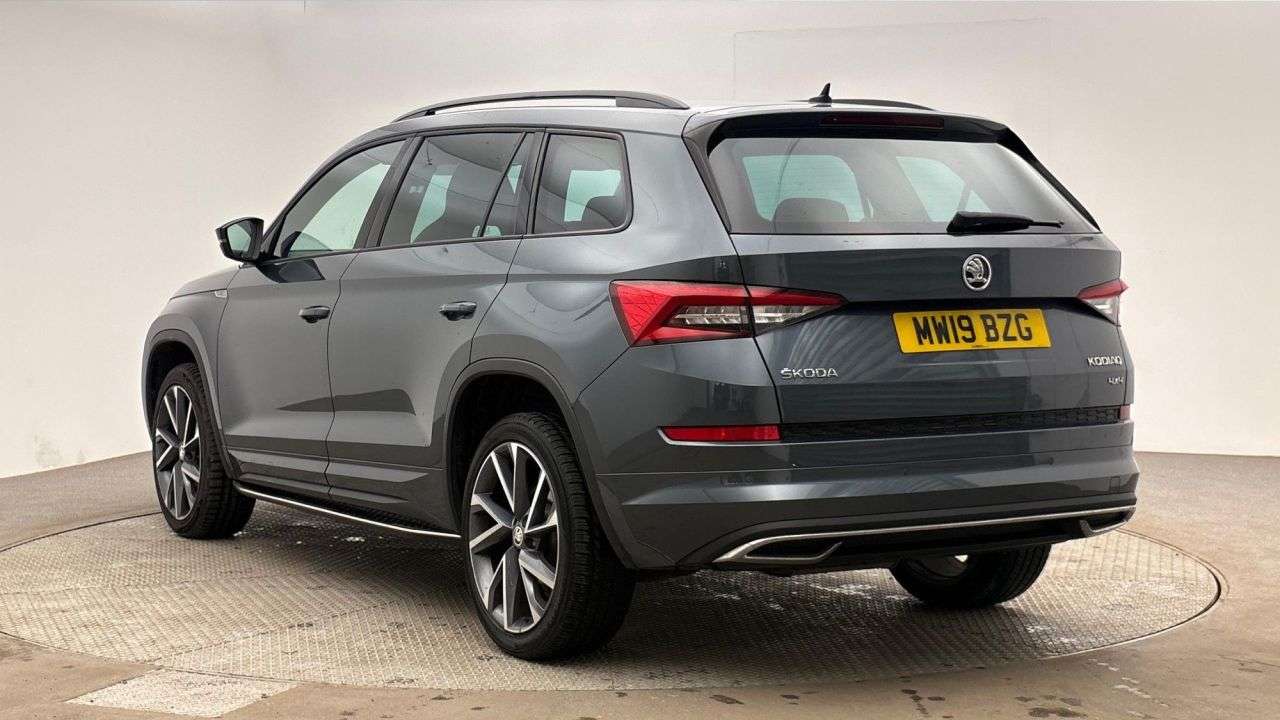 A 2019 SKODA KODIAQ 2.0 TDI SportLine SUV 5dr Diesel DSG 4WD Euro 6 (s/s) (7 Seat) (150 ps) A 2019 SKODA KODIAQ 2.0 TDI SportLine SUV 5dr Diesel DSG 4WD Euro 6 (s/s) (7 Seat) (150 ps)