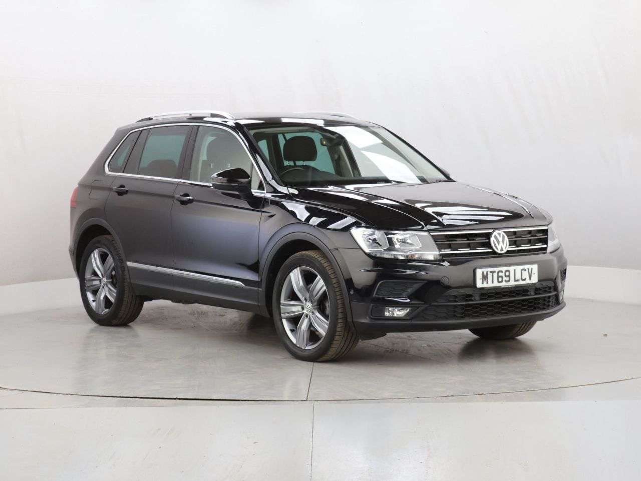 A 2019 VOLKSWAGEN TIGUAN 1.5 TSI EVO Match SUV 5dr Petrol DSG Euro 6 (s/s) (150 ps) A 2019 VOLKSWAGEN TIGUAN 1.5 TSI EVO Match SUV 5dr Petrol DSG Euro 6 (s/s) (150 ps)