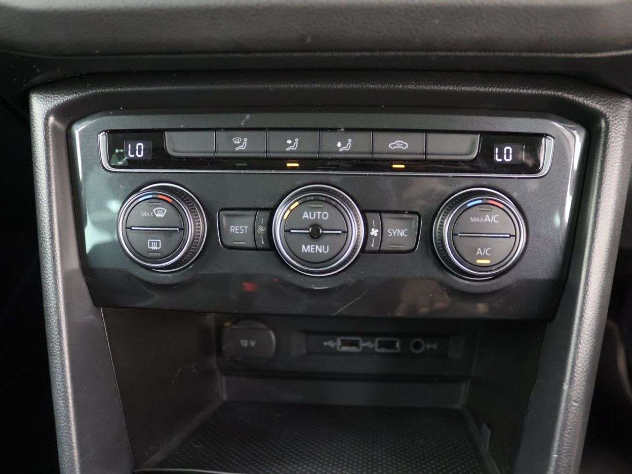 2019 VOLKSWAGEN TIGUAN 2019 VOLKSWAGEN TIGUAN
