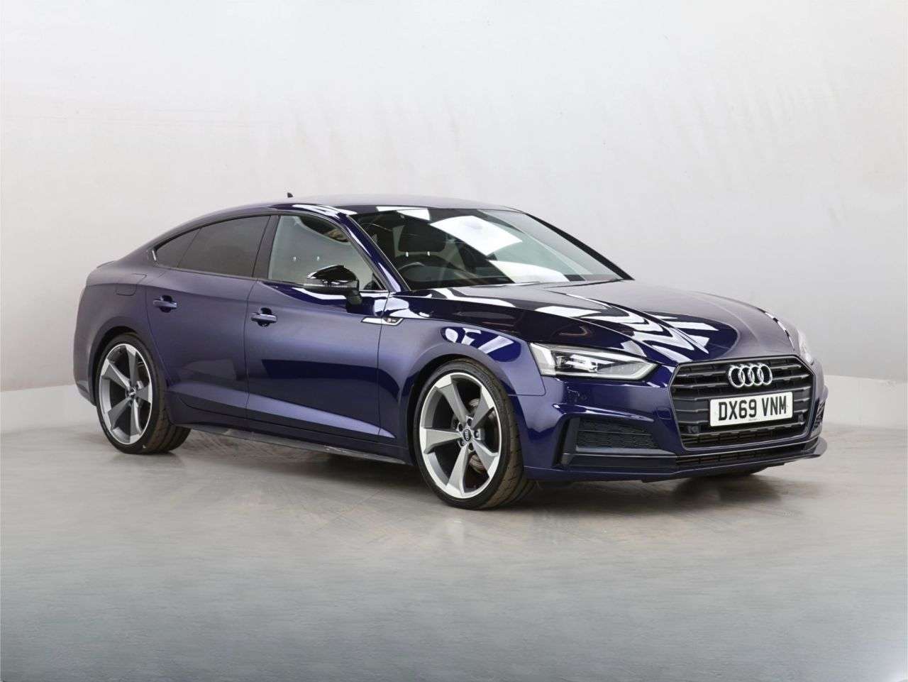 A 2019 AUDI A5 2.0 TFSI 35 Black Edition Sportback 5dr Petrol S Tronic Euro 6 (s/s) (150 p A 2019 AUDI A5 2.0 TFSI 35 Black Edition Sportback 5dr Petrol S Tronic Euro 6 (s/s) (150 p