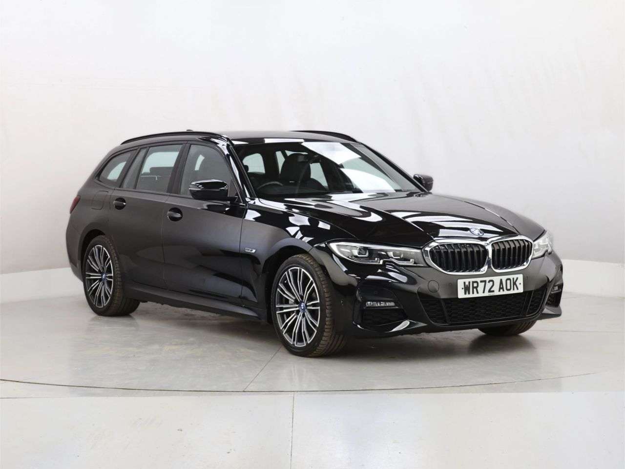 A 2022 BMW 3 SERIES 2.0 330e 12kWh M Sport Touring 5dr Petrol Plug-in Hybrid Auto Euro 6 (s/s) A 2022 BMW 3 SERIES 2.0 330e 12kWh M Sport Touring 5dr Petrol Plug-in Hybrid Auto Euro 6 (s/s)