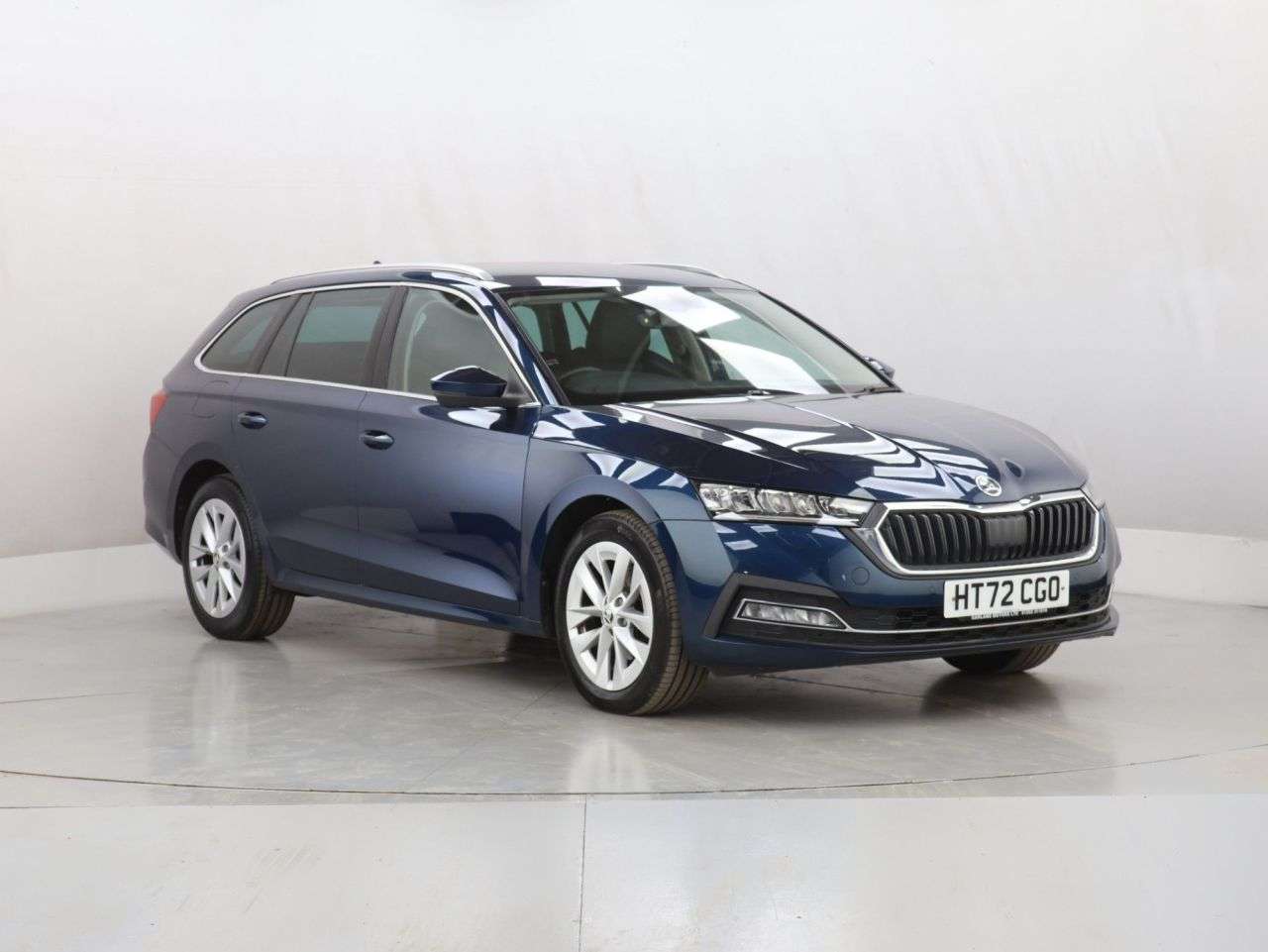 A 2023 SKODA OCTAVIA 2.0 TDI SE L Estate 5dr Diesel Manual Euro 6 (s/s) (150 ps) A 2023 SKODA OCTAVIA 2.0 TDI SE L Estate 5dr Diesel Manual Euro 6 (s/s) (150 ps)