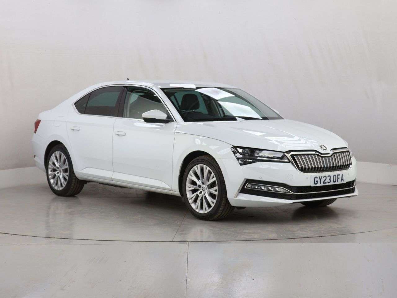 A 2023 SKODA SUPERB 1.4 TSI iV 13kWh SE L Hatchback 5dr Petrol Plug-in Hybrid DSG Euro 6 (s/s) A 2023 SKODA SUPERB 1.4 TSI iV 13kWh SE L Hatchback 5dr Petrol Plug-in Hybrid DSG Euro 6 (s/s)