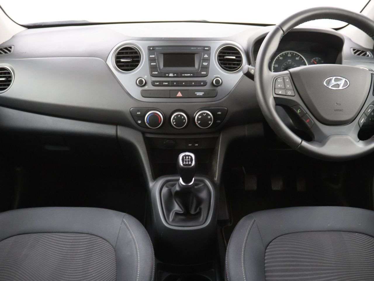 2018 HYUNDAI I10 2018 HYUNDAI I10