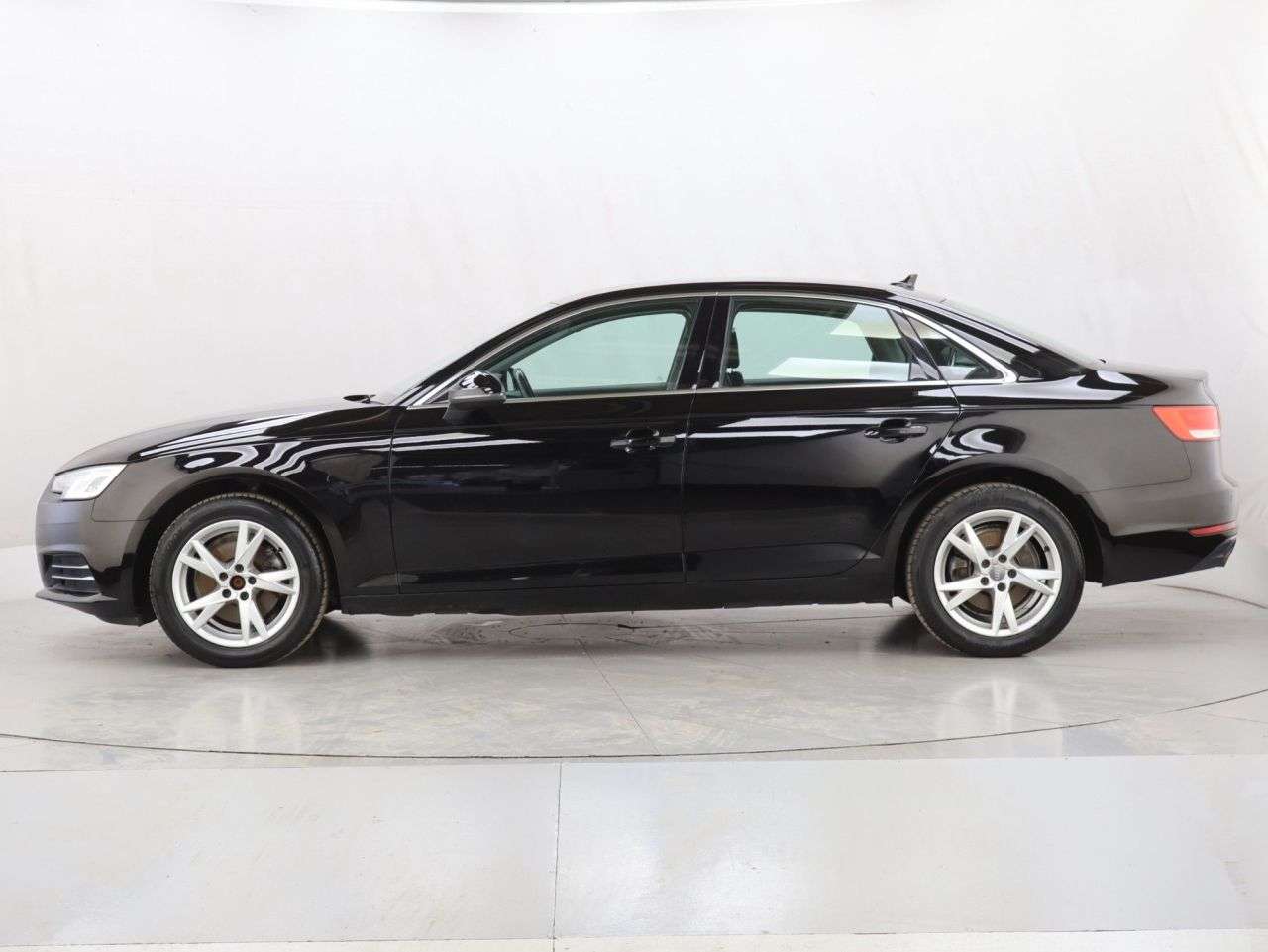 2016 AUDI A4 2016 AUDI A4