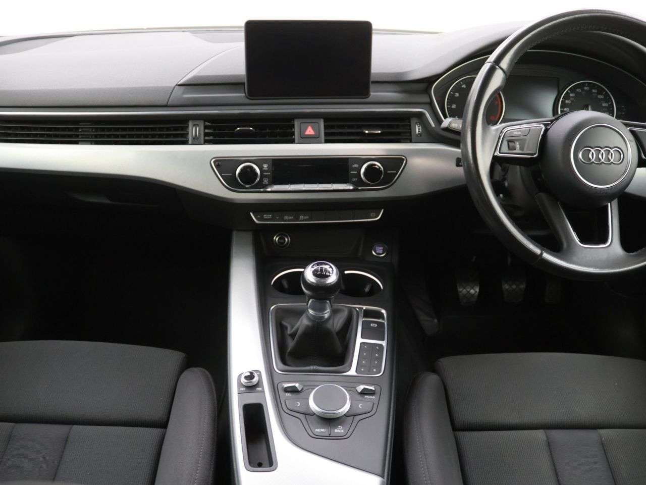 2016 AUDI A4 2016 AUDI A4