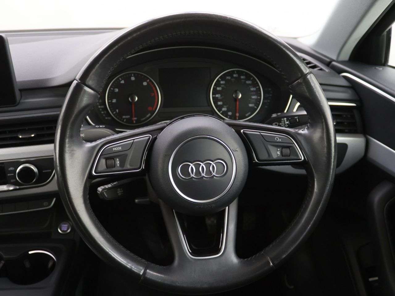 2016 AUDI A4 2016 AUDI A4