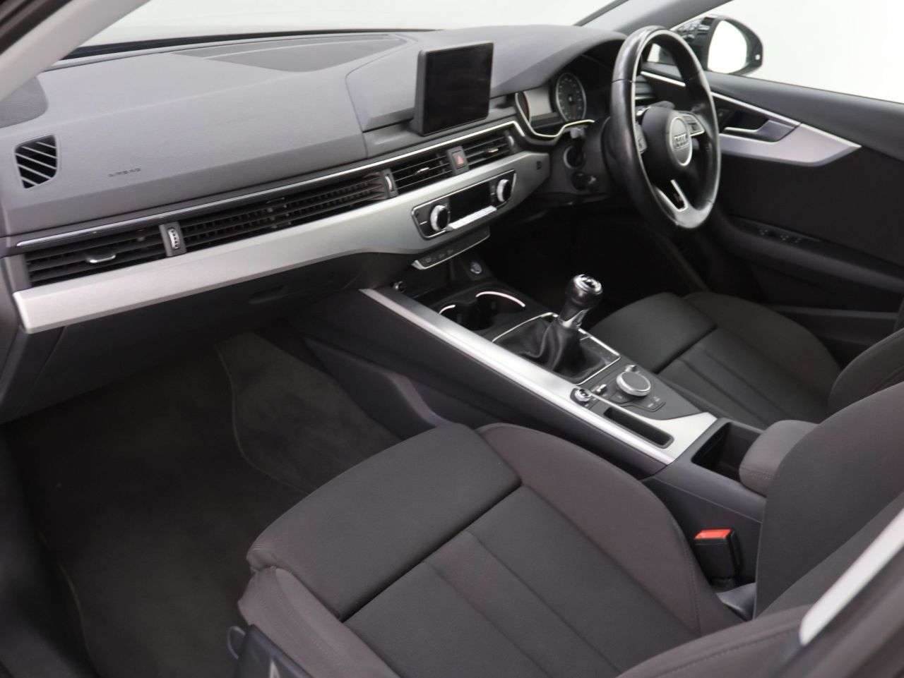 2016 AUDI A4 2016 AUDI A4