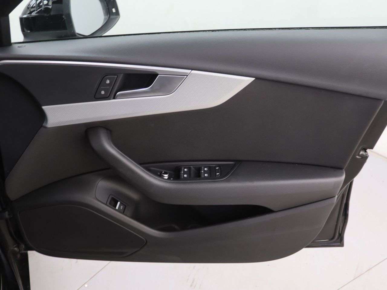 2016 AUDI A4 2016 AUDI A4