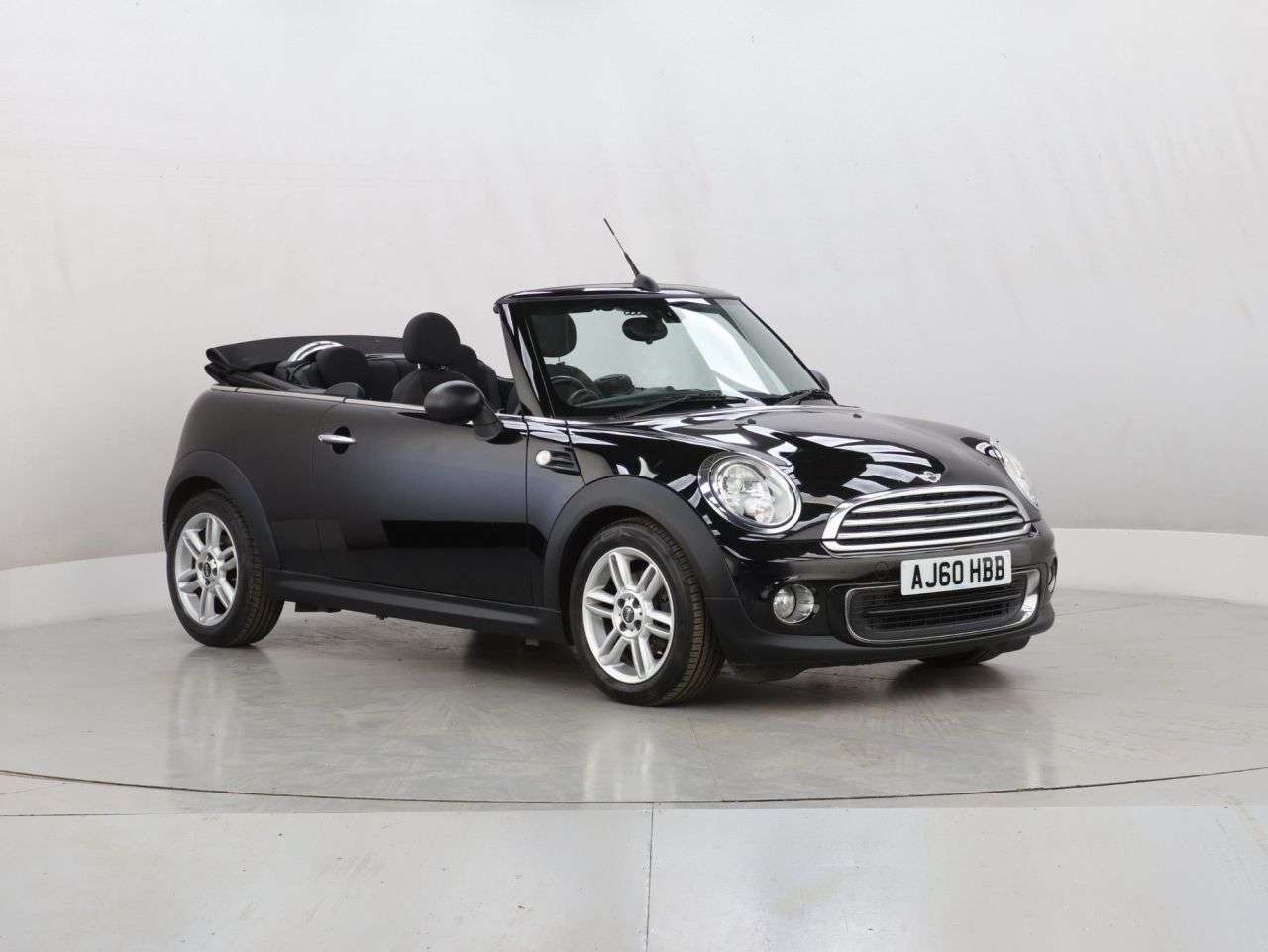 A 2010 MINI CONVERTIBLE 1.6 One Convertible 2dr Petrol Manual Euro 5 (98 ps) A 2010 MINI CONVERTIBLE 1.6 One Convertible 2dr Petrol Manual Euro 5 (98 ps)