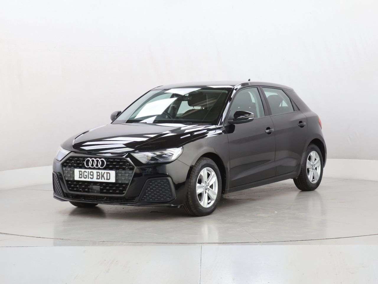 A 2019 AUDI A1 1.0 TFSI 30 SE Sportback 5dr Petrol Manual Euro 6 (s/s) (116 ps) A 2019 AUDI A1 1.0 TFSI 30 SE Sportback 5dr Petrol Manual Euro 6 (s/s) (116 ps)