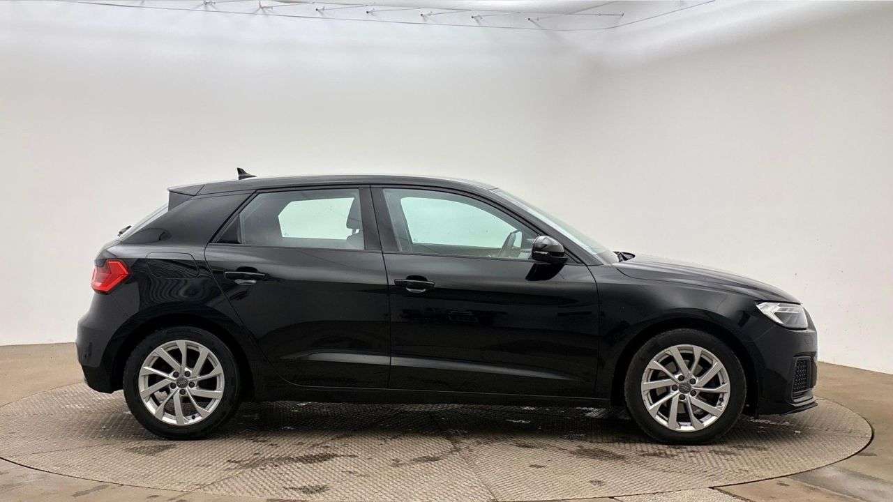 A 2019 AUDI A1 1.0 TFSI 30 Sport Sportback 5dr Petrol Manual Euro 6 (s/s) (116 ps) A 2019 AUDI A1 1.0 TFSI 30 Sport Sportback 5dr Petrol Manual Euro 6 (s/s) (116 ps)