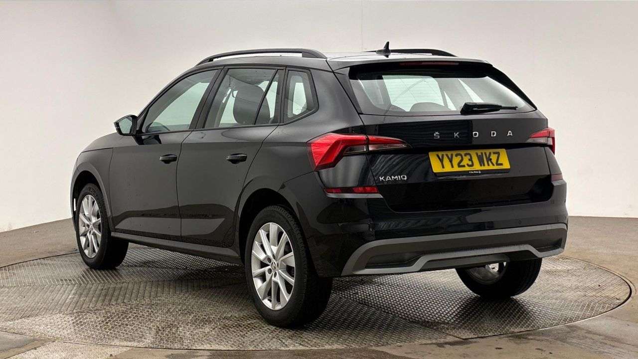 A 2023 SKODA KAMIQ 1.0 TSI SE SUV 5dr Petrol Manual Euro 6 (s/s) (95 ps) A 2023 SKODA KAMIQ 1.0 TSI SE SUV 5dr Petrol Manual Euro 6 (s/s) (95 ps)