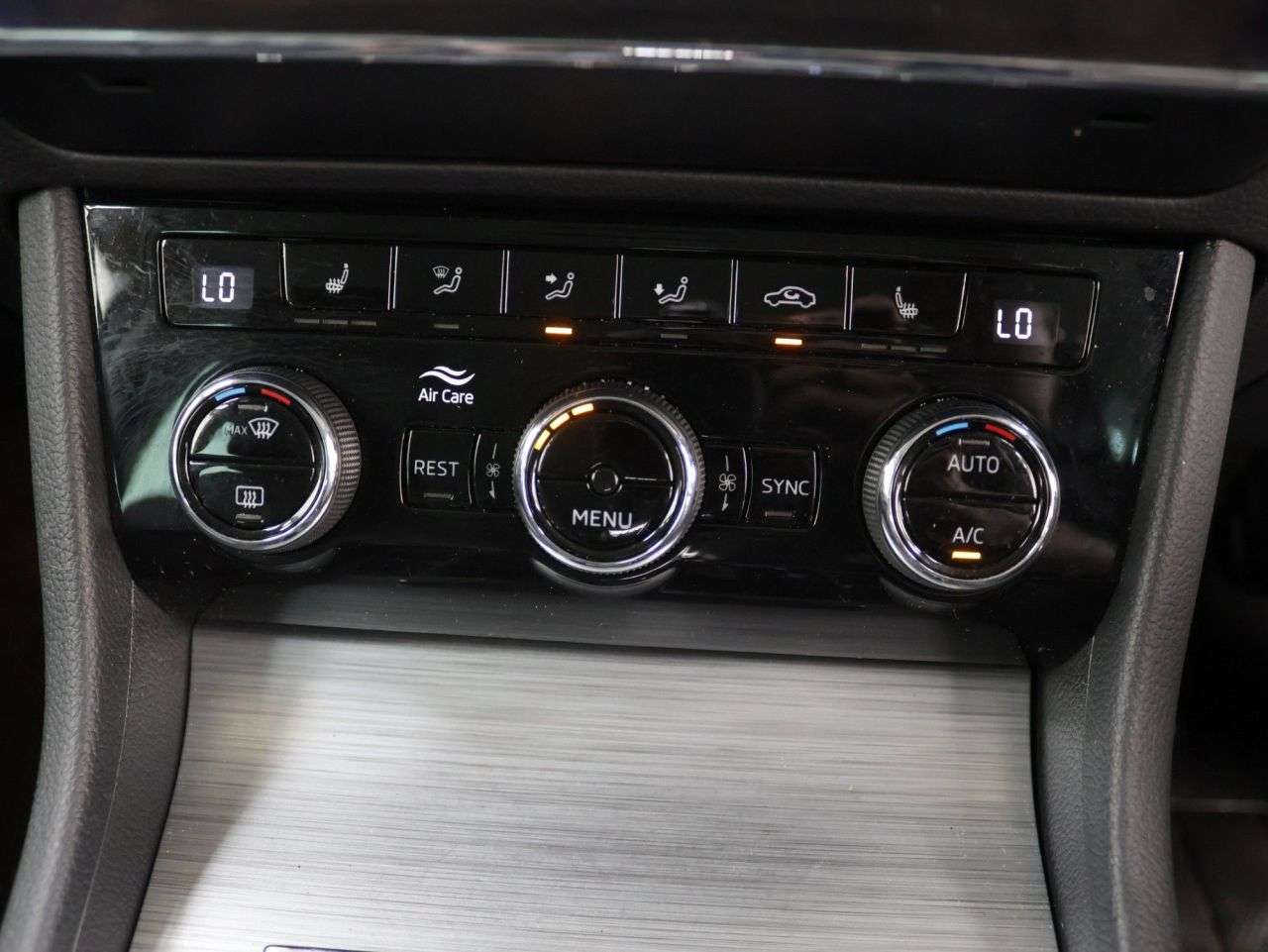 2020 SKODA SUPERB 2020 SKODA SUPERB