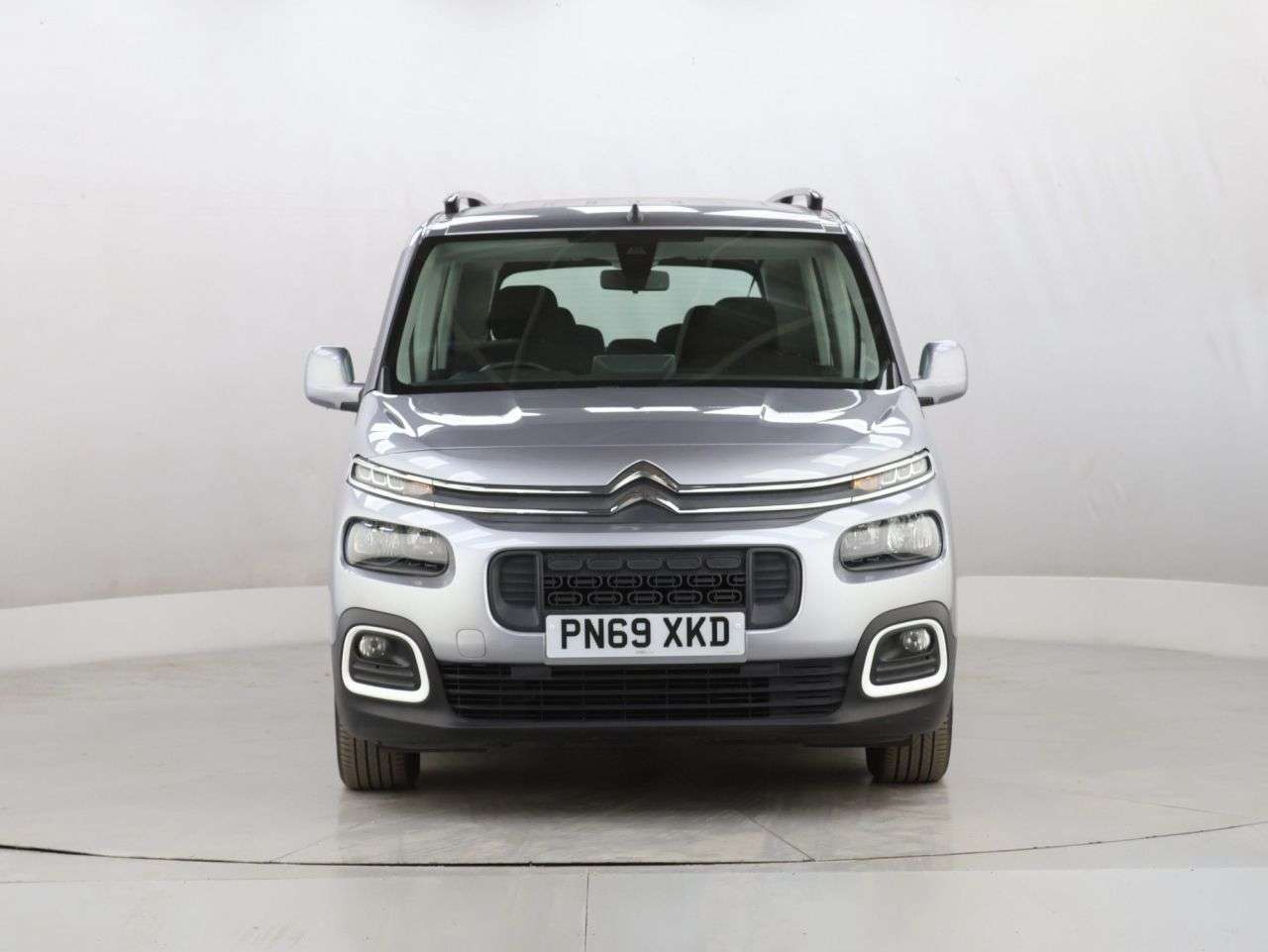A 2019 CITROEN BERLINGO 1.5 BlueHDi Flair XL MPV 5dr Diesel Manual Euro 6 (s/s) (130 ps) A 2019 CITROEN BERLINGO 1.5 BlueHDi Flair XL MPV 5dr Diesel Manual Euro 6 (s/s) (130 ps)
