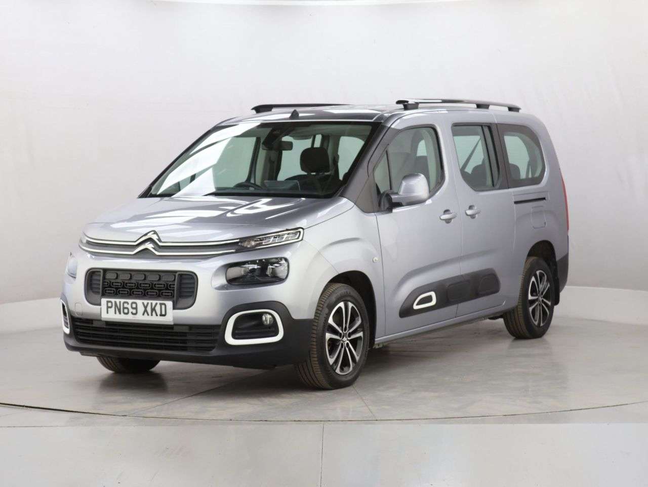 A 2019 CITROEN BERLINGO 1.5 BlueHDi Flair XL MPV 5dr Diesel Manual Euro 6 (s/s) (130 ps) A 2019 CITROEN BERLINGO 1.5 BlueHDi Flair XL MPV 5dr Diesel Manual Euro 6 (s/s) (130 ps)