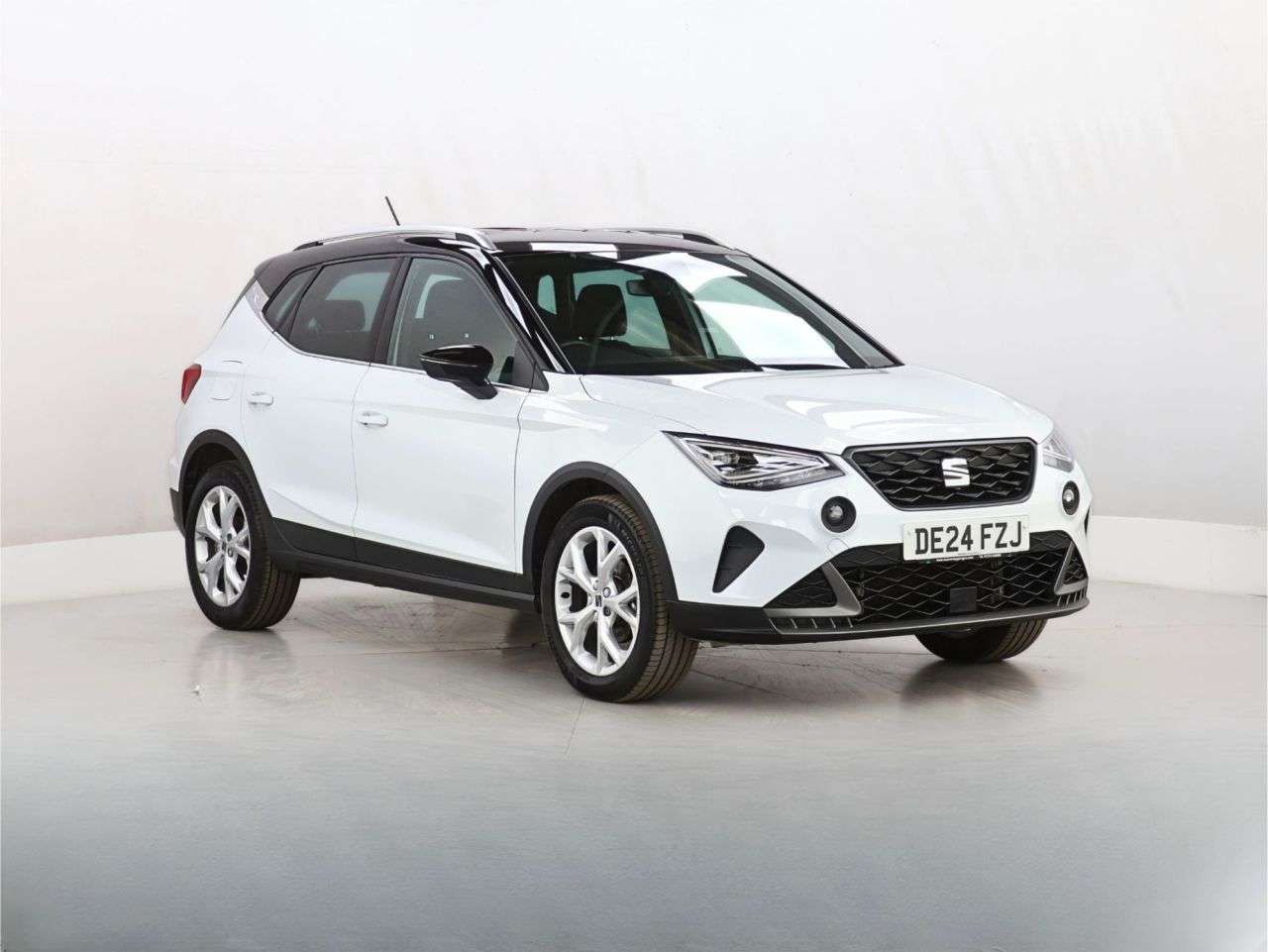 A 2024 SEAT ARONA 1.0 TSI FR SUV 5dr Petrol Manual Euro 6 (s/s) (115 ps) A 2024 SEAT ARONA 1.0 TSI FR SUV 5dr Petrol Manual Euro 6 (s/s) (115 ps)