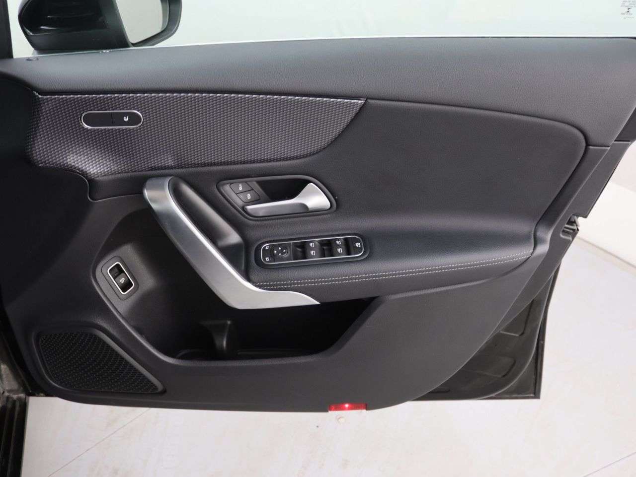 2022 MERCEDES-BENZ A CLASS 2022 MERCEDES-BENZ A CLASS