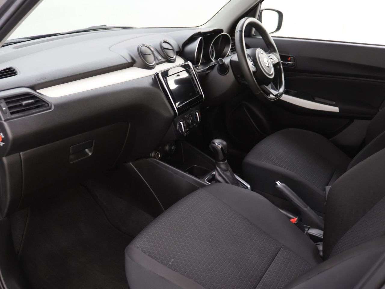 2023 SUZUKI SWIFT 2023 SUZUKI SWIFT