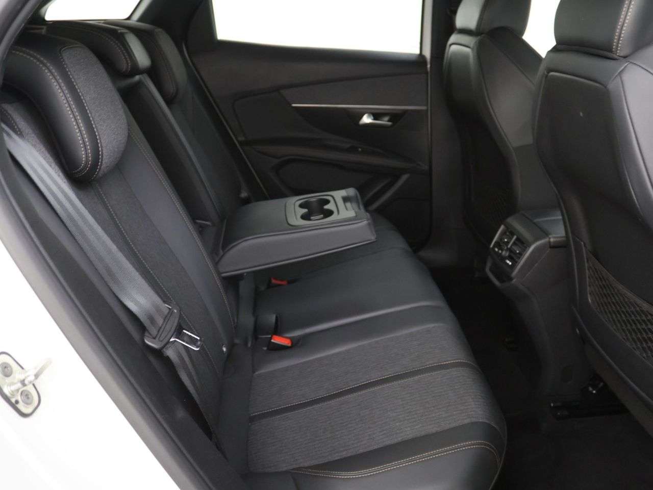 2019 PEUGEOT 3008 2019 PEUGEOT 3008